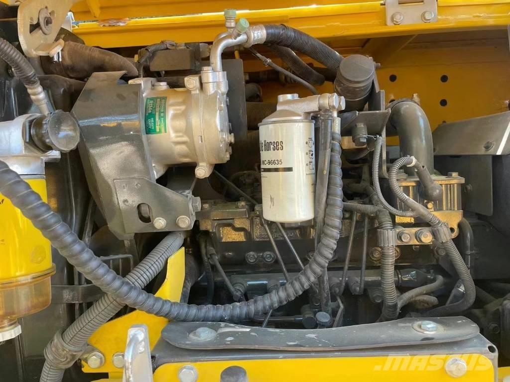 Komatsu PC70-8 Средни екскаватори 7т - 12т