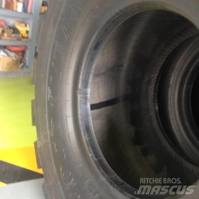 Goodyear 3565R33 L5 Гуми