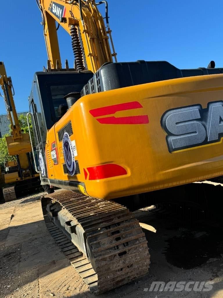 Sany SY 215 Средни екскаватори 7т - 12т