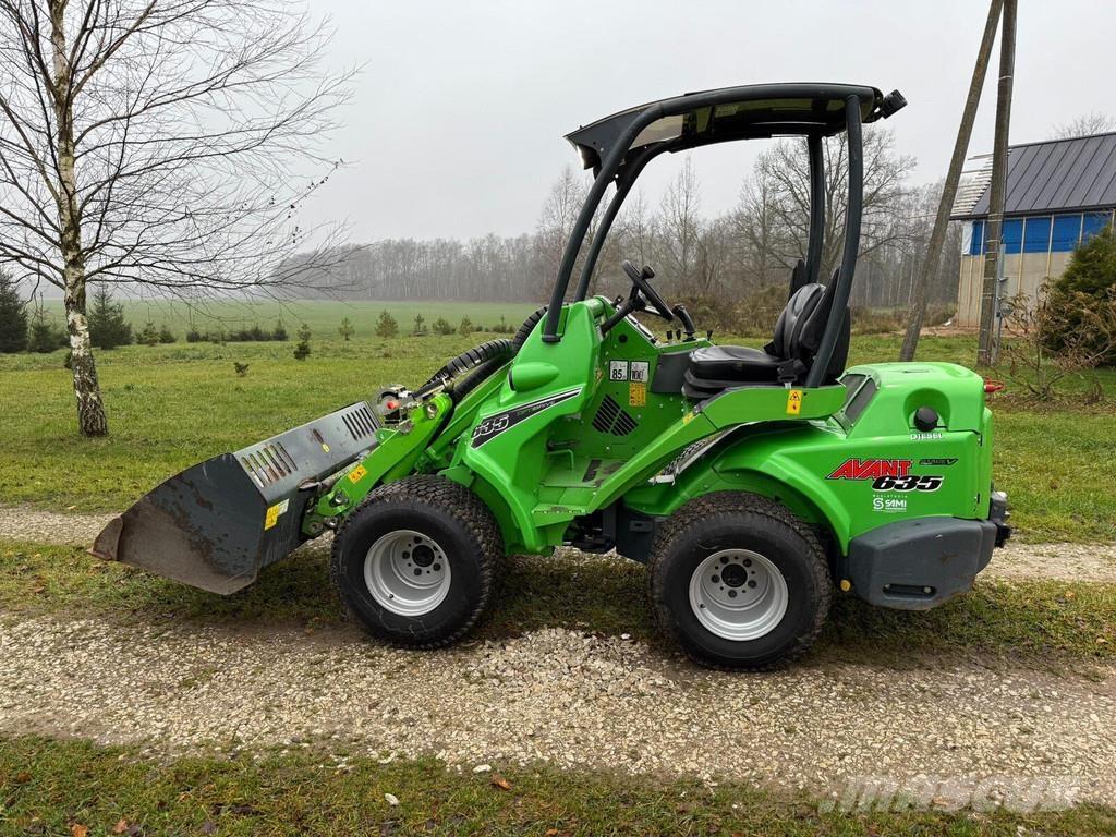 Avant 635 Колесни товарачи