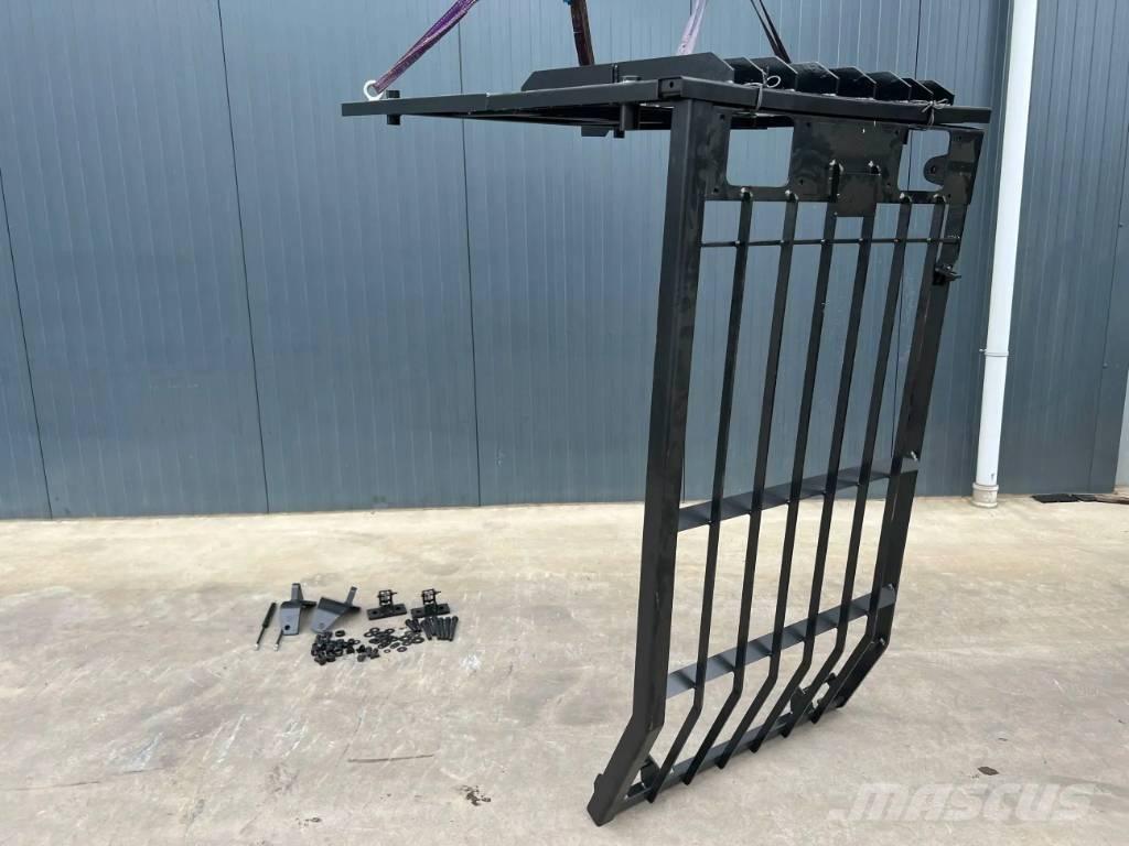 CAT 320D Guard Кабина