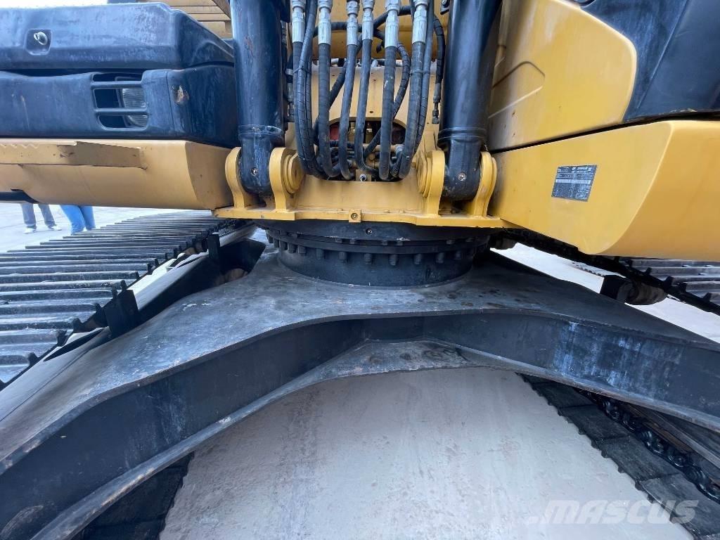 CAT 323 D Верижен екскаватор
