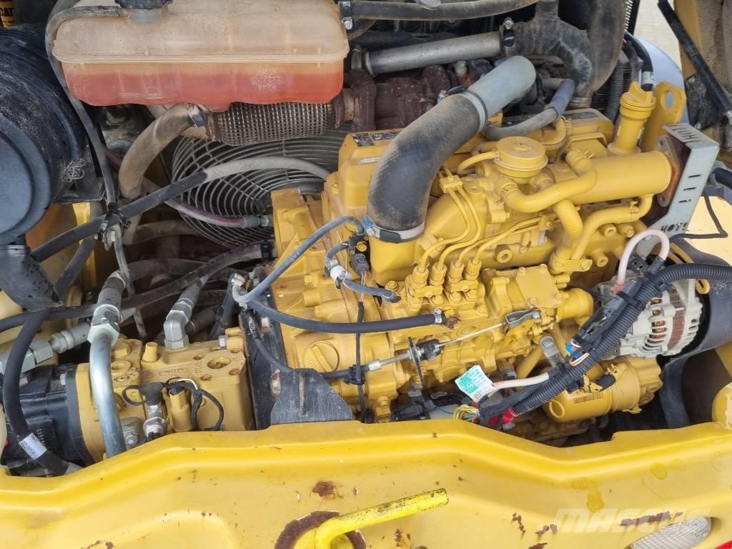 CAT 908 H 2 Колесни товарачи