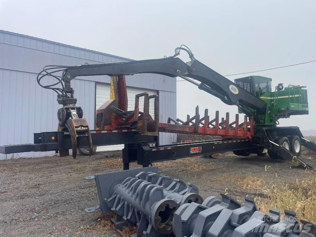 John Deere 437 D Товарачи с наклонена стрела
