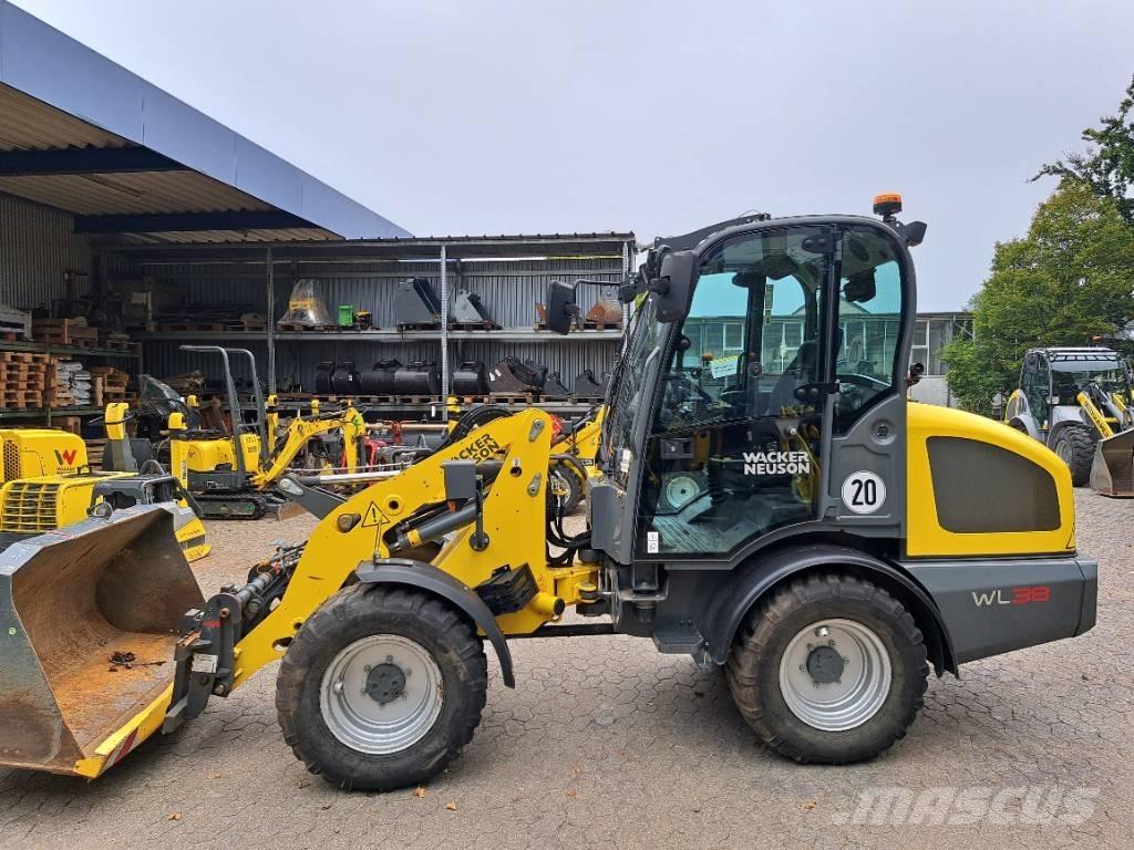 Wacker Neuson WL38 Колесни товарачи