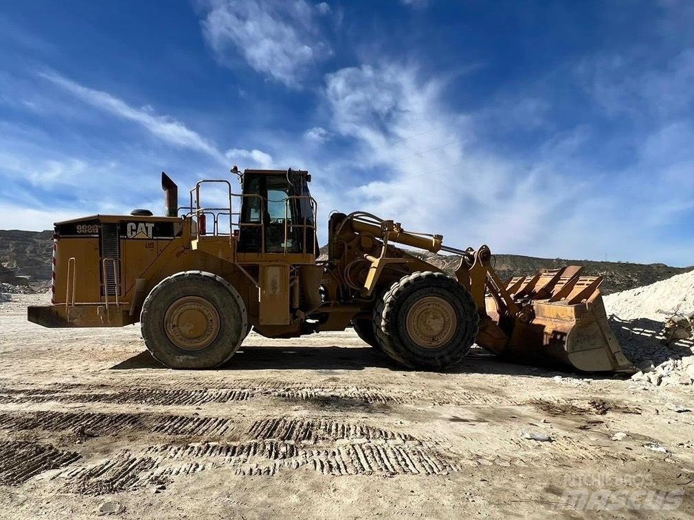 CAT 988 G Колесни товарачи
