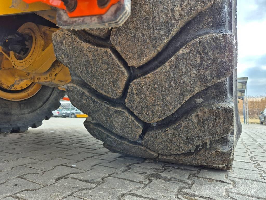 Volvo L 180 H Колесни товарачи