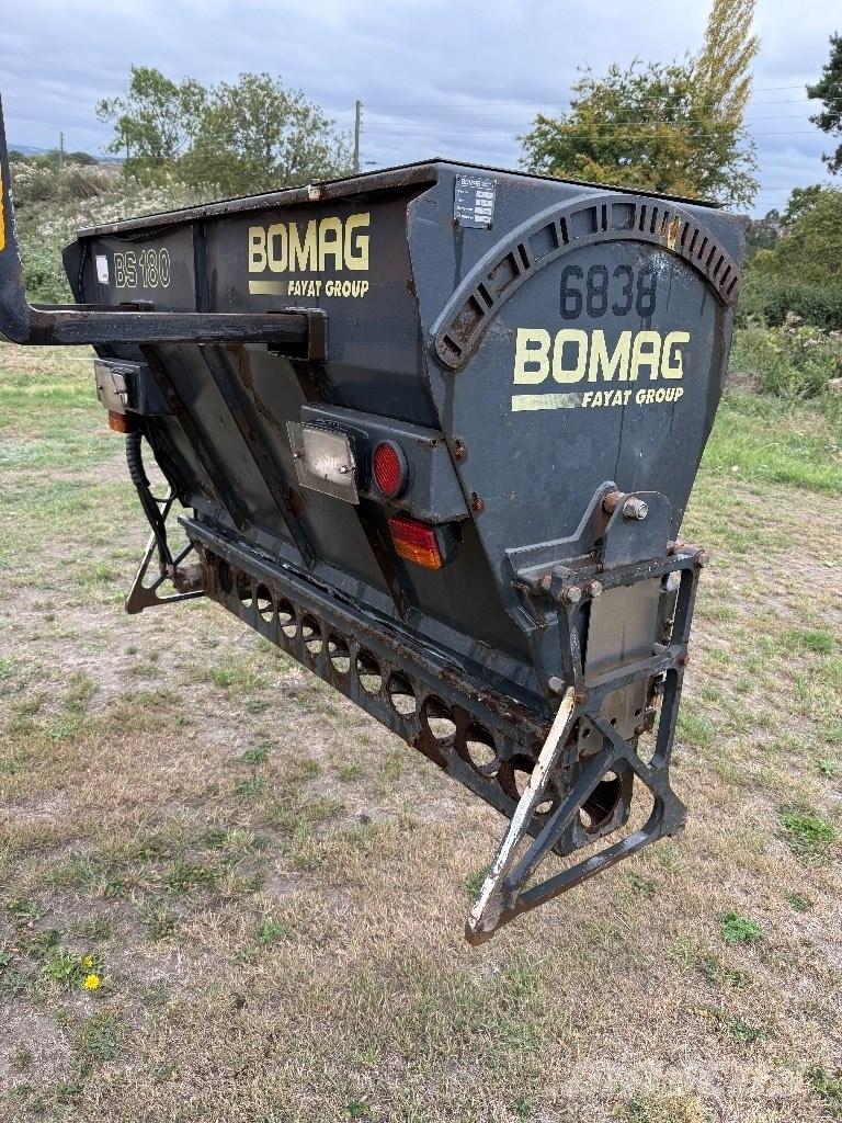 Bomag BS 180 Двойни барабанни ролки

