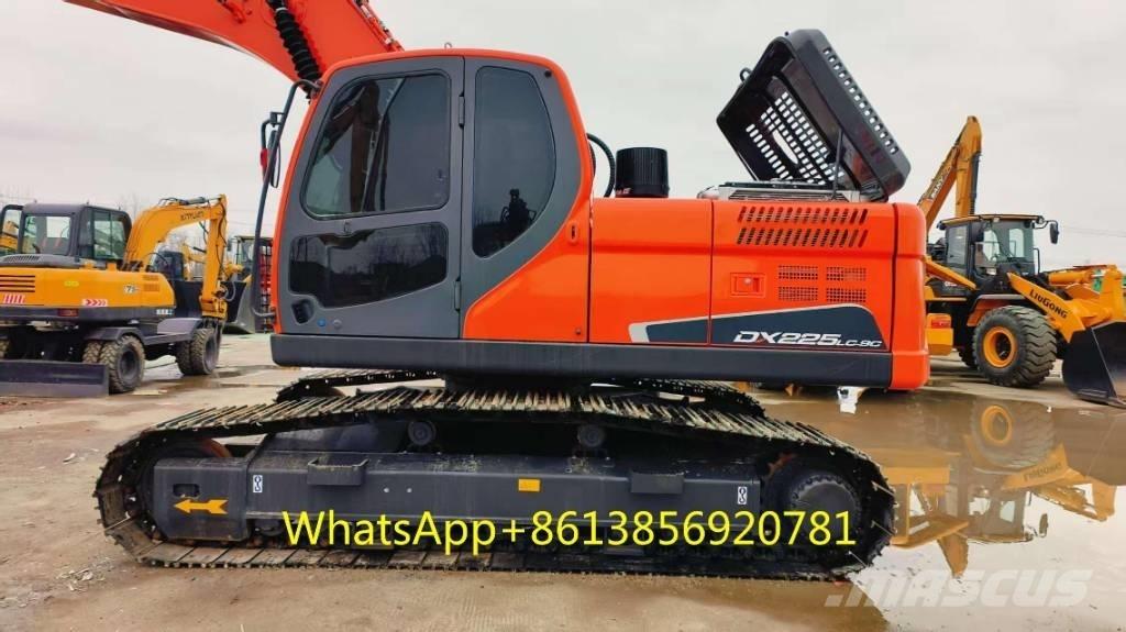 Doosan DX 225 Верижен екскаватор
