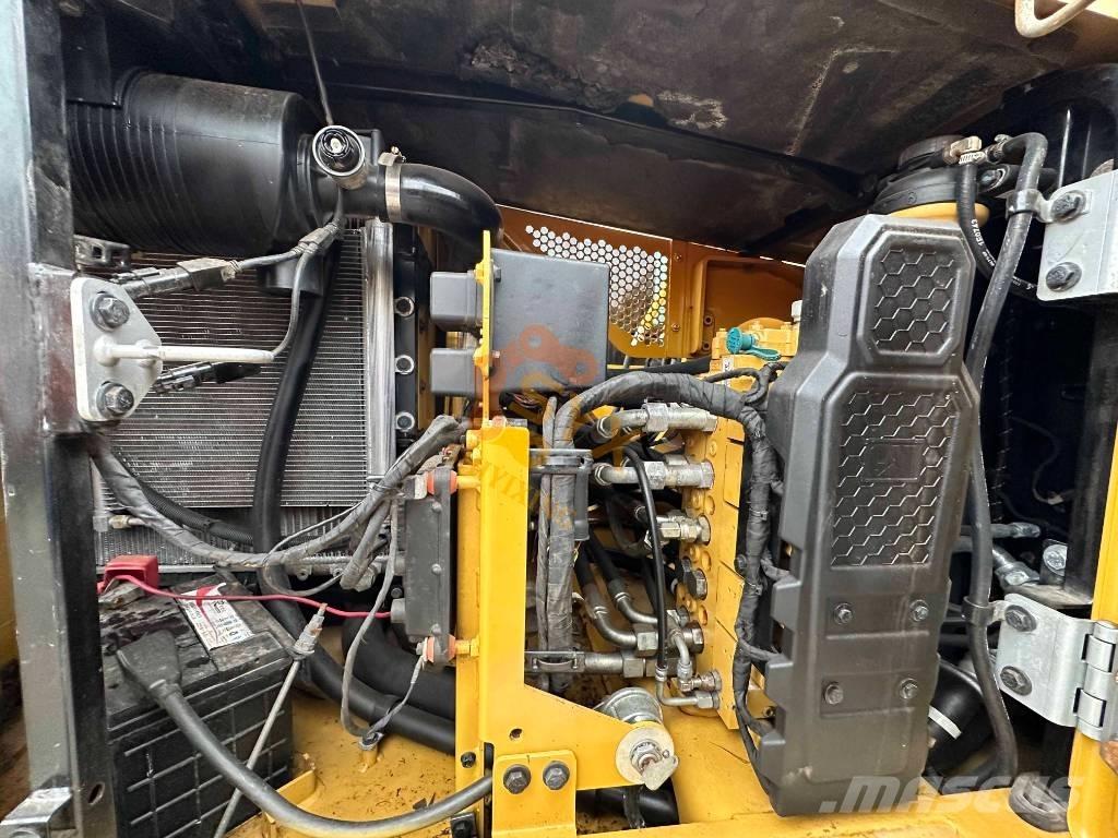 CAT 310 Верижен екскаватор