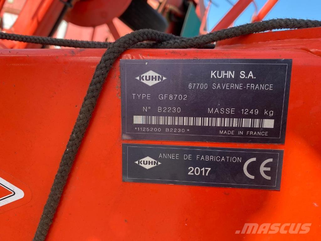 Kuhn GF8702 Гребла и сенообръщачки