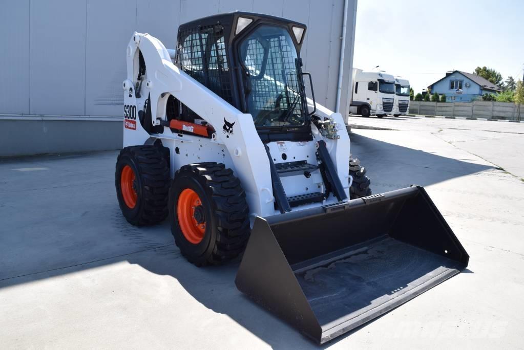Bobcat S 300 Мини товарачи
