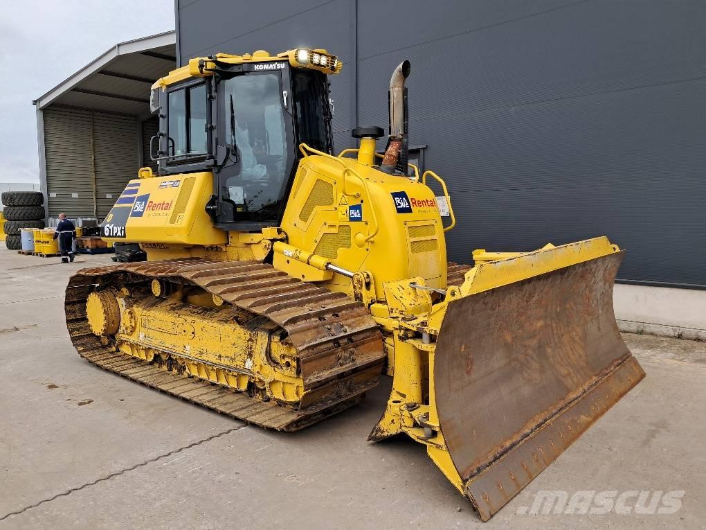 Komatsu D61PXI-24E0 Верижни булдозери
