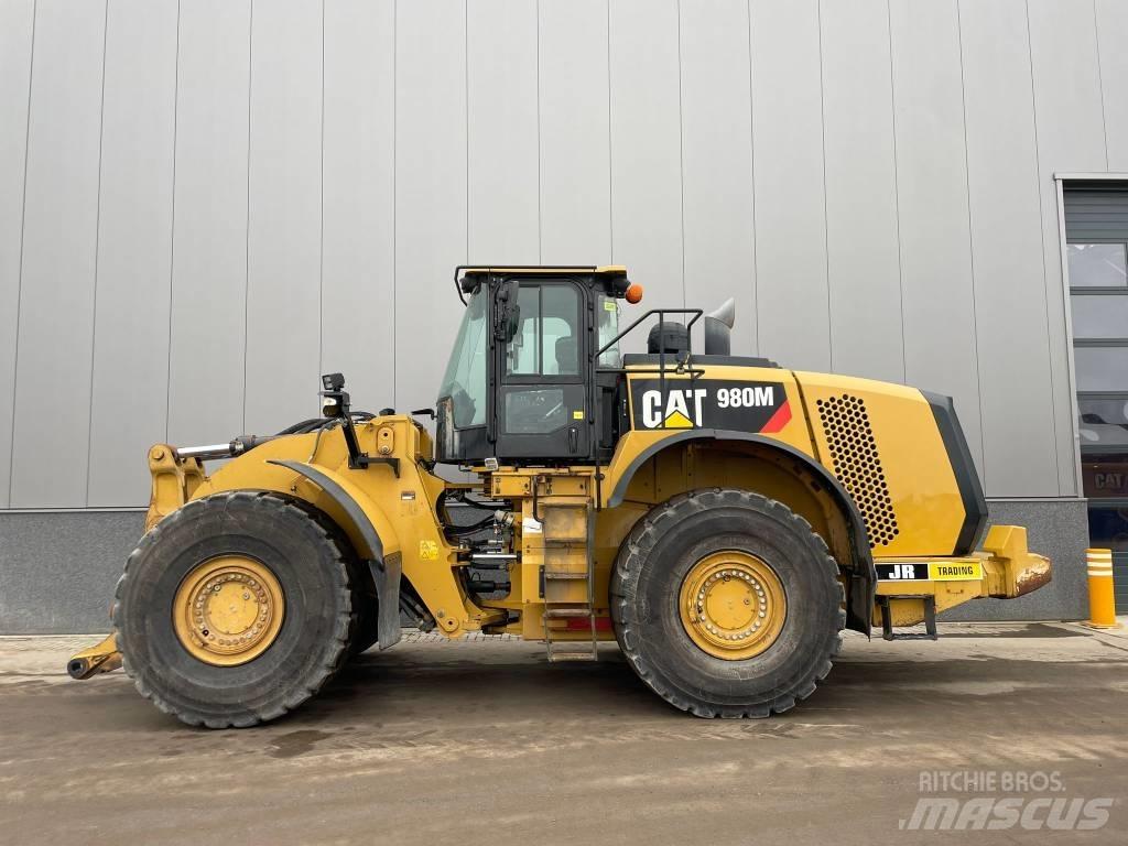 CAT 980 M Колесни товарачи