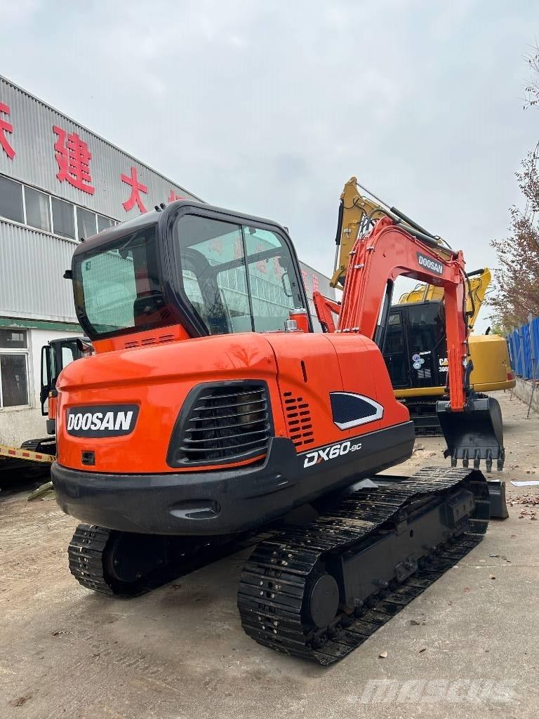Doosan DX 60 Верижен екскаватор