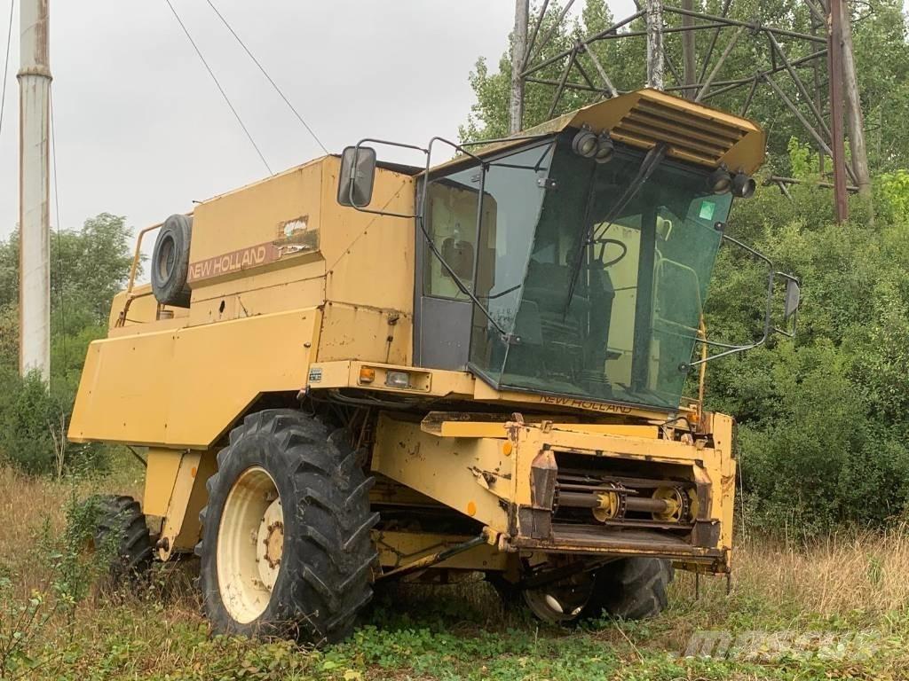 New Holland TX 32 Комбайни