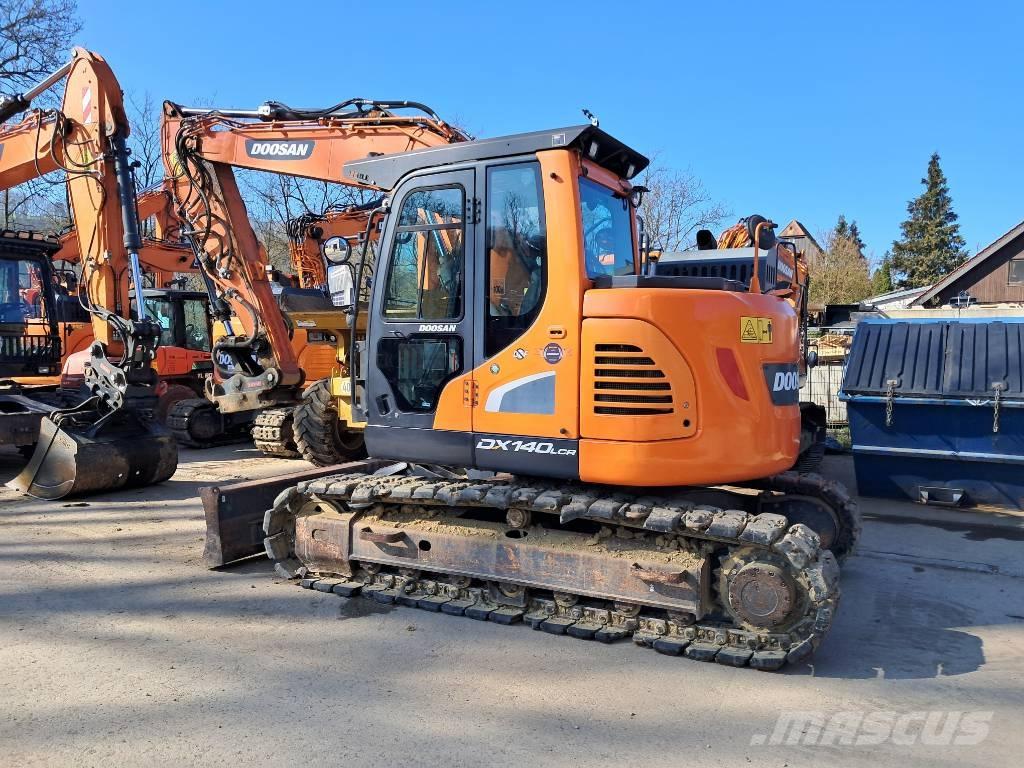 Develon DX 140 LCR-5 Верижен екскаватор