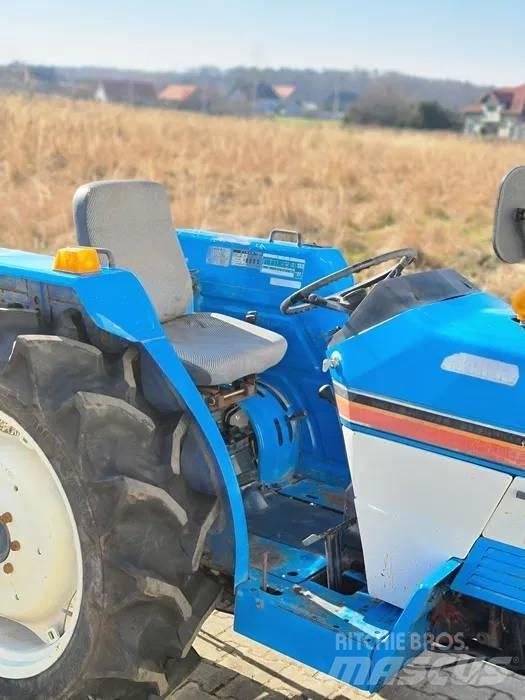 Mitsubishi MT3201 Компактни трактори