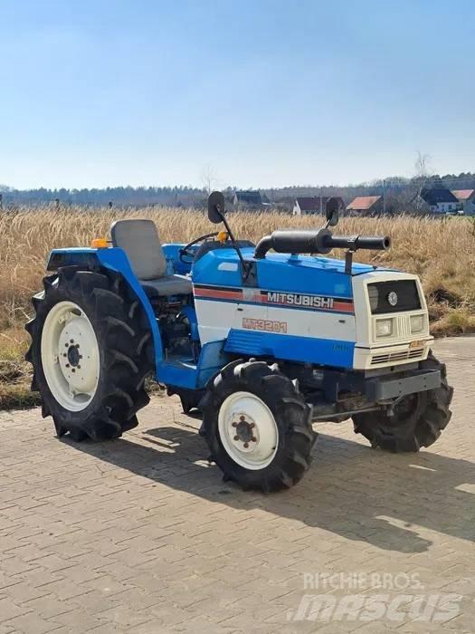 Mitsubishi MT3201 Компактни трактори