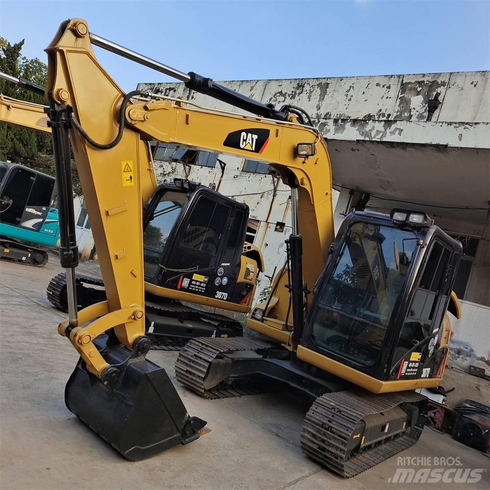 CAT 307 D Мини екскаватори < 7 т