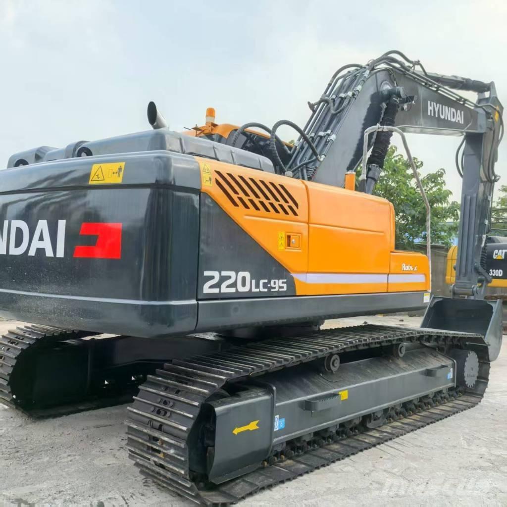 Hyundai r220lc-9s Средни екскаватори 7т - 12т