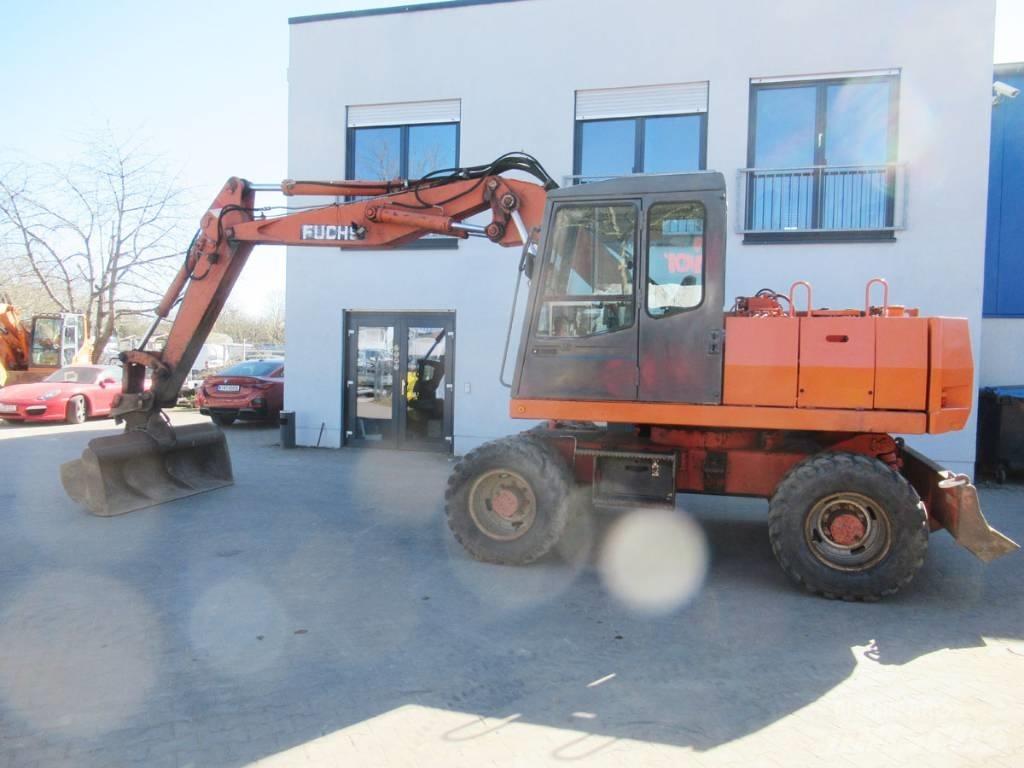 Fuchs 712M Колесни екскаватори