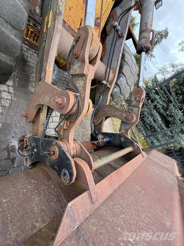 Volvo L 120 Колесни товарачи