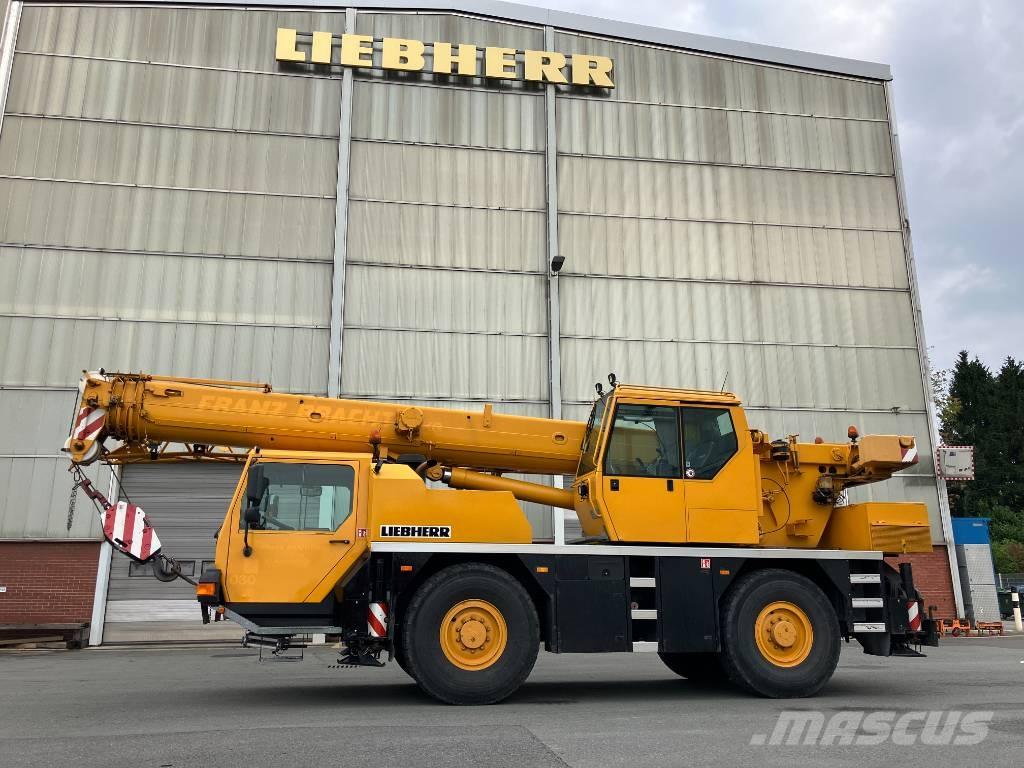 Liebherr LTM 1030-2 Всъдеходни кранове