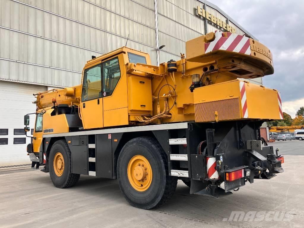 Liebherr LTM 1030-2 Всъдеходни кранове