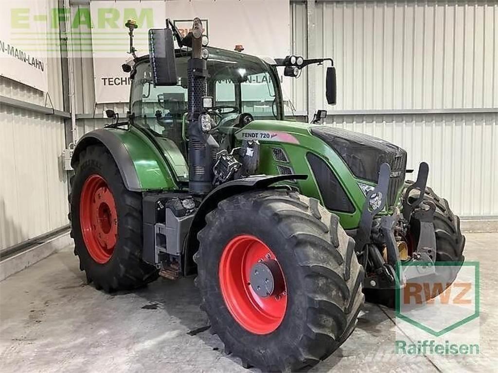 Fendt 700 vario s4 Трактори