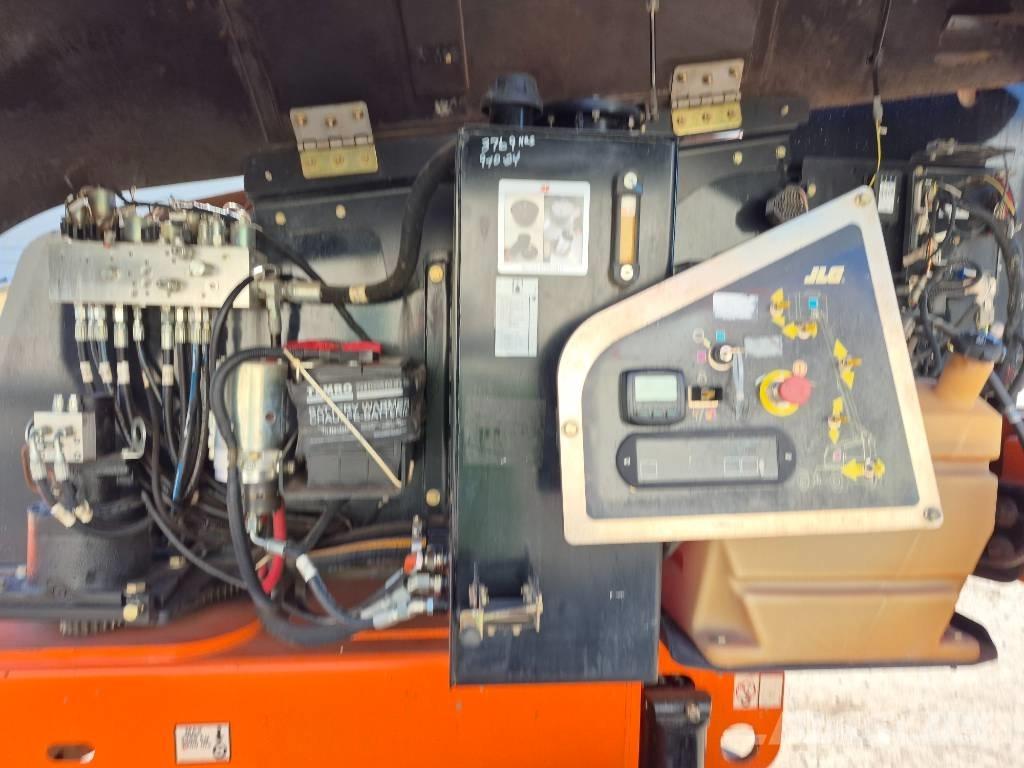 JLG 400 S Телескопични повдигачи
