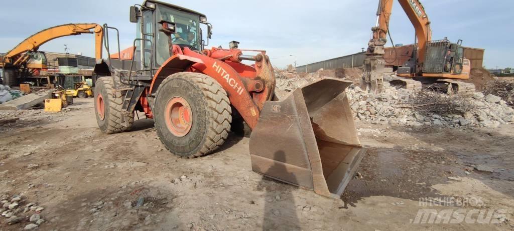 Hitachi ZW 310 Колесни товарачи