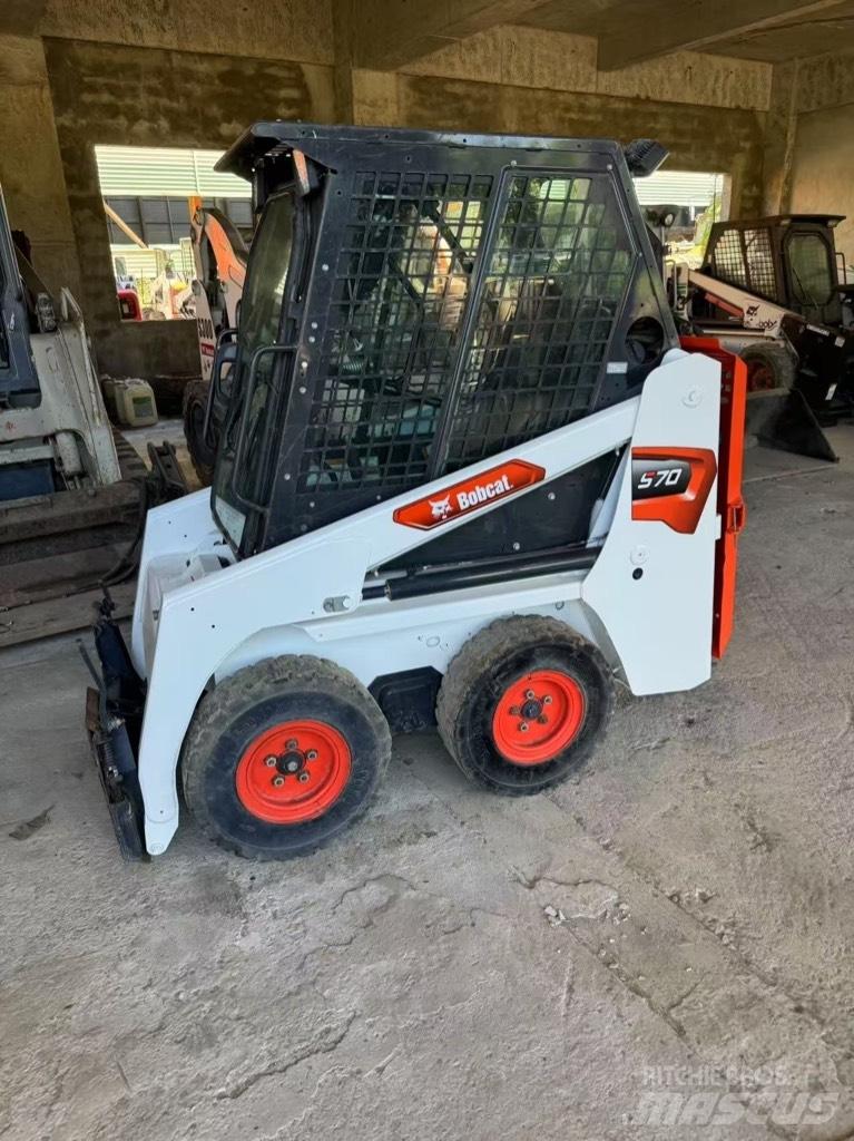 Bobcat S 70 Мини товарачи
