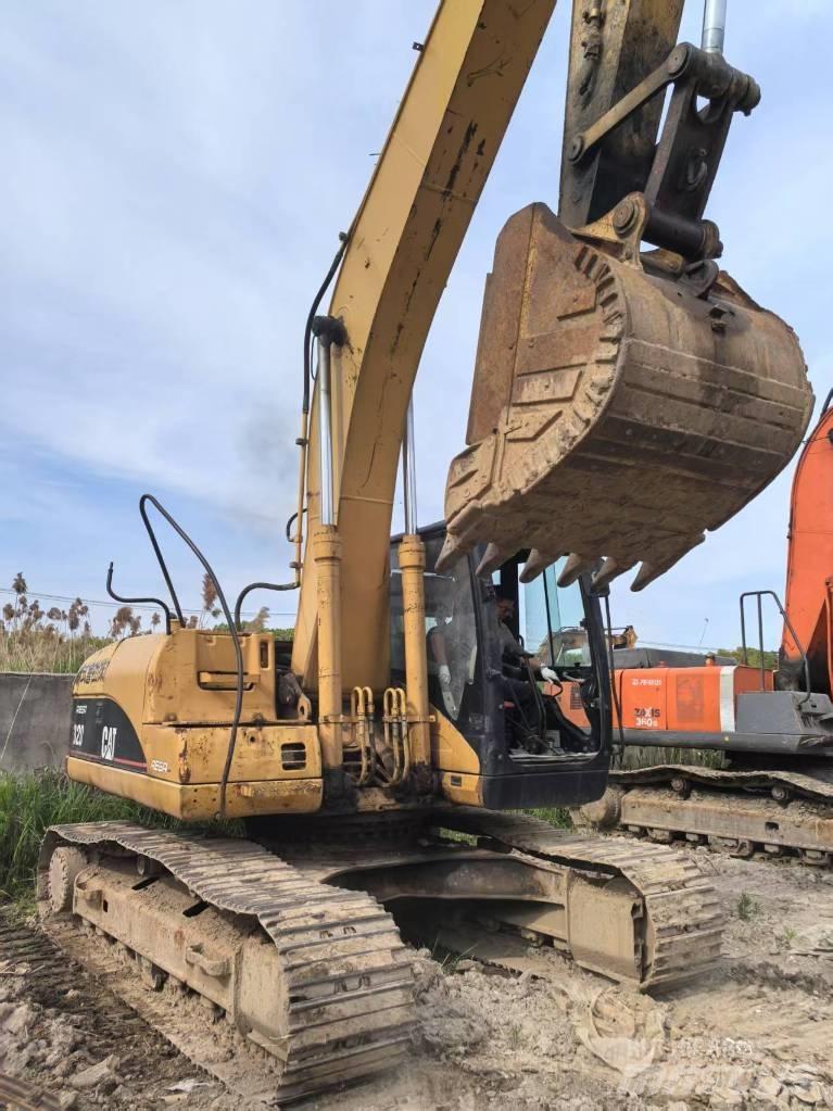 CAT 320 C Верижен екскаватор