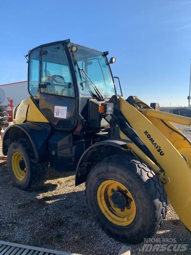 Komatsu WA 90-6 Колесни товарачи