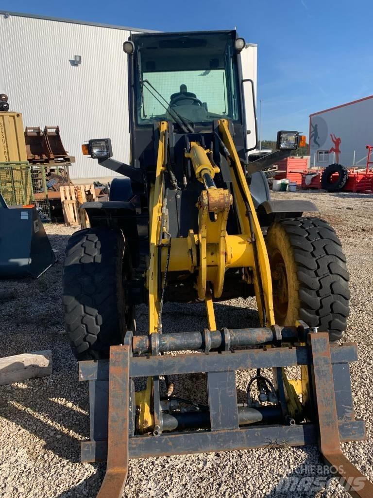 Komatsu WA 90-6 Колесни товарачи