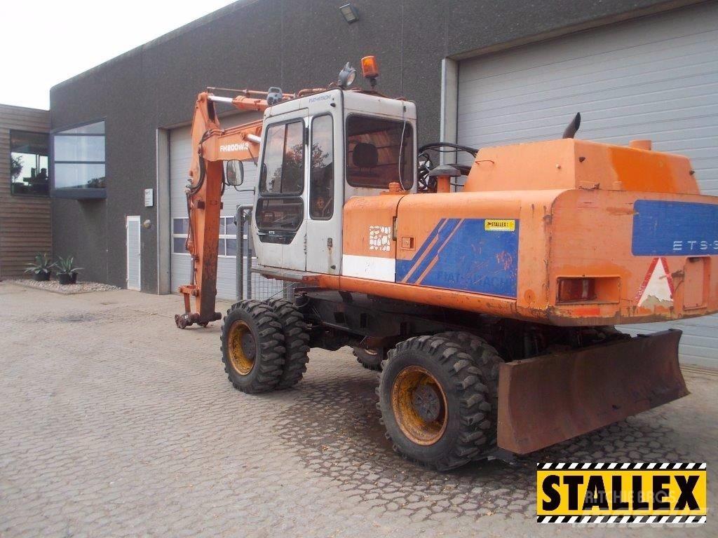 Hitachi 200W Колесни екскаватори