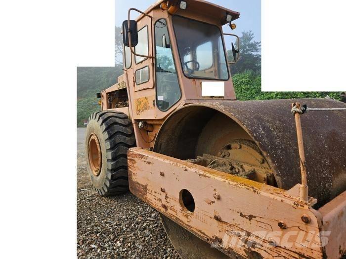 CAT CS 533 C Двойни барабанни ролки

