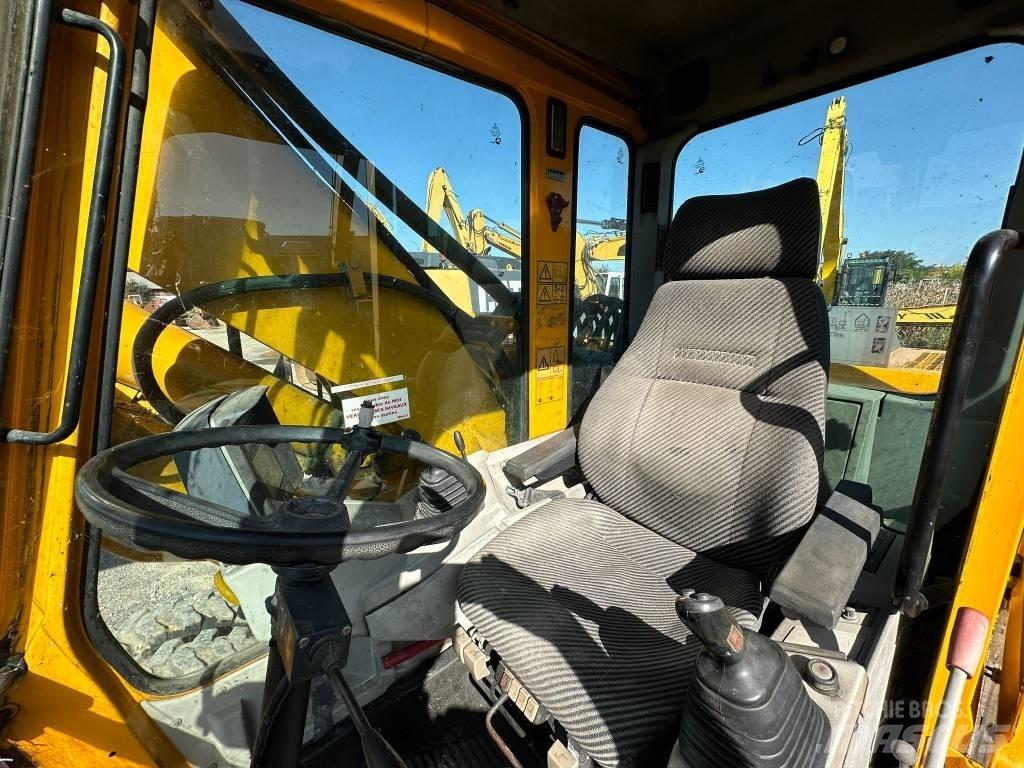 Liebherr A 900 B Колесни екскаватори
