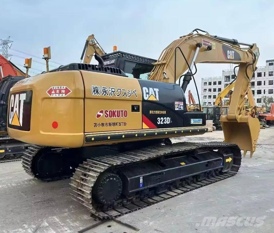 CAT 323 D L Верижен екскаватор