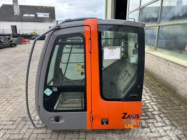Hitachi Zaxis Кабина