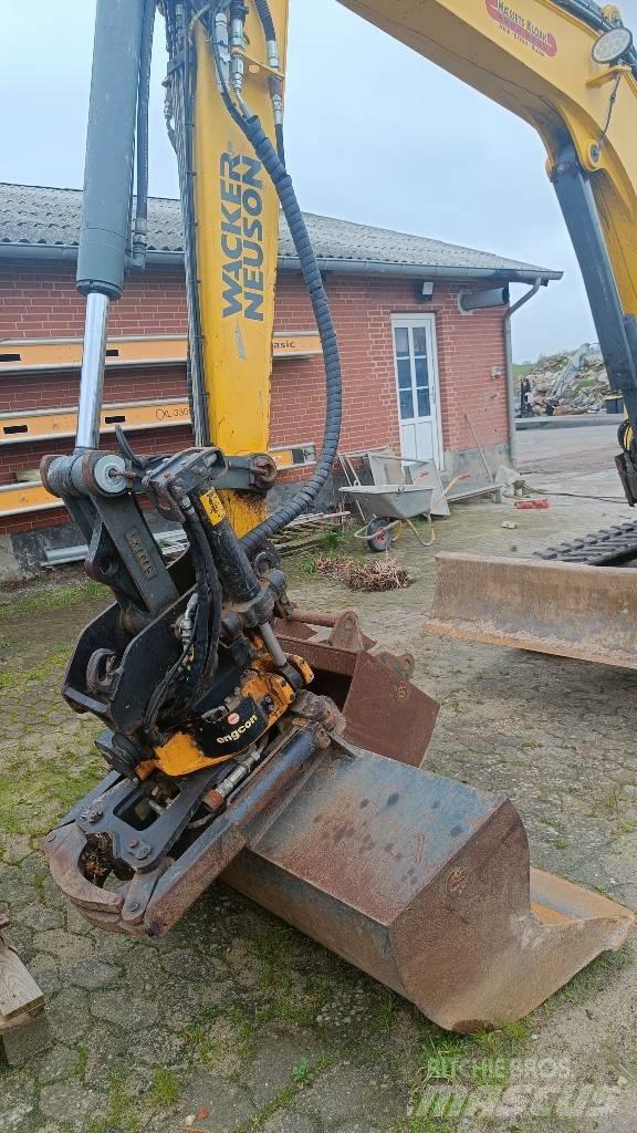 Wacker Neuson 6003 Мини екскаватори < 7 т