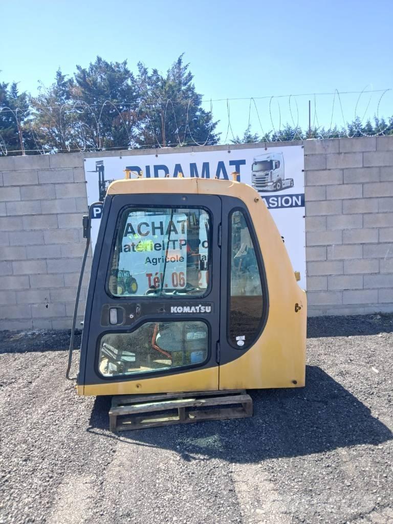 Komatsu PC 210 Кабина