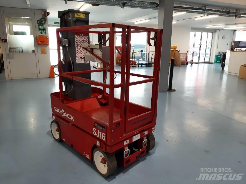 SkyJack SJ 16 Вертикални мачтови повдигачи
