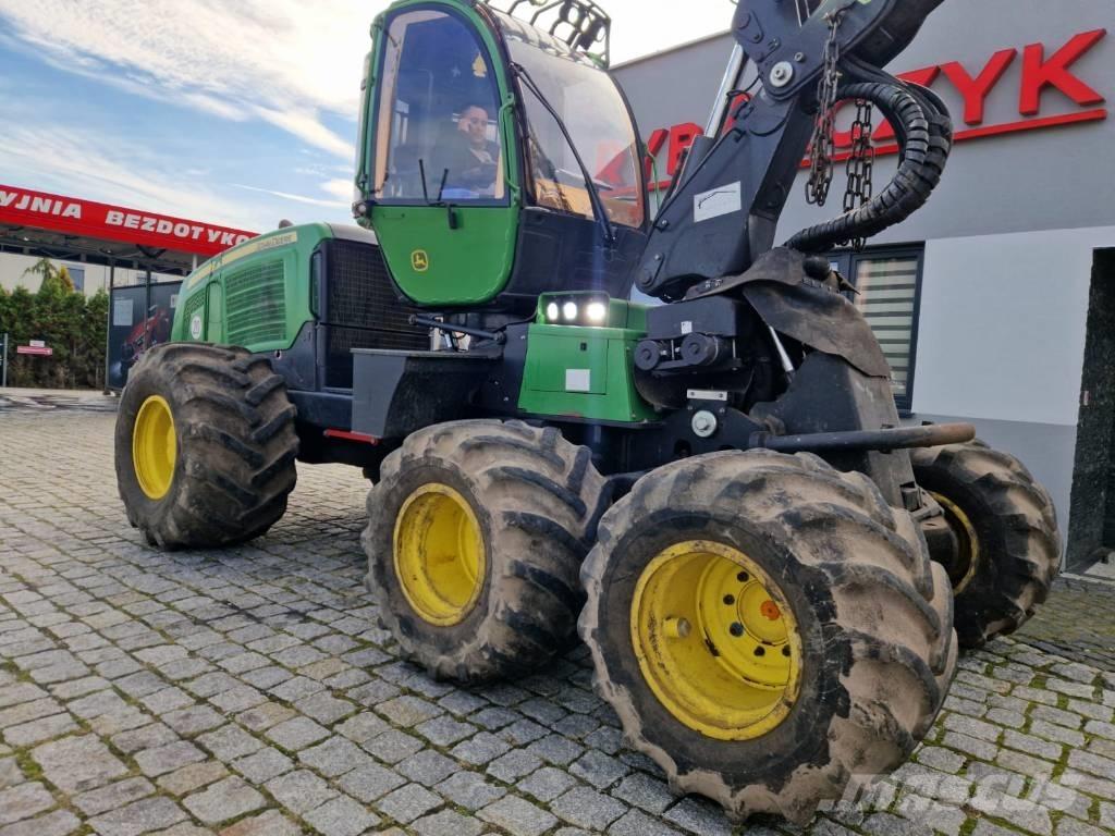 John Deere 1070 E Харвестери