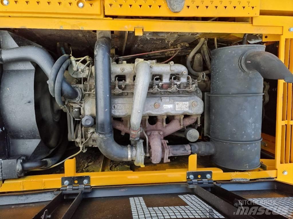 JCB JS 220 LC Верижен екскаватор
