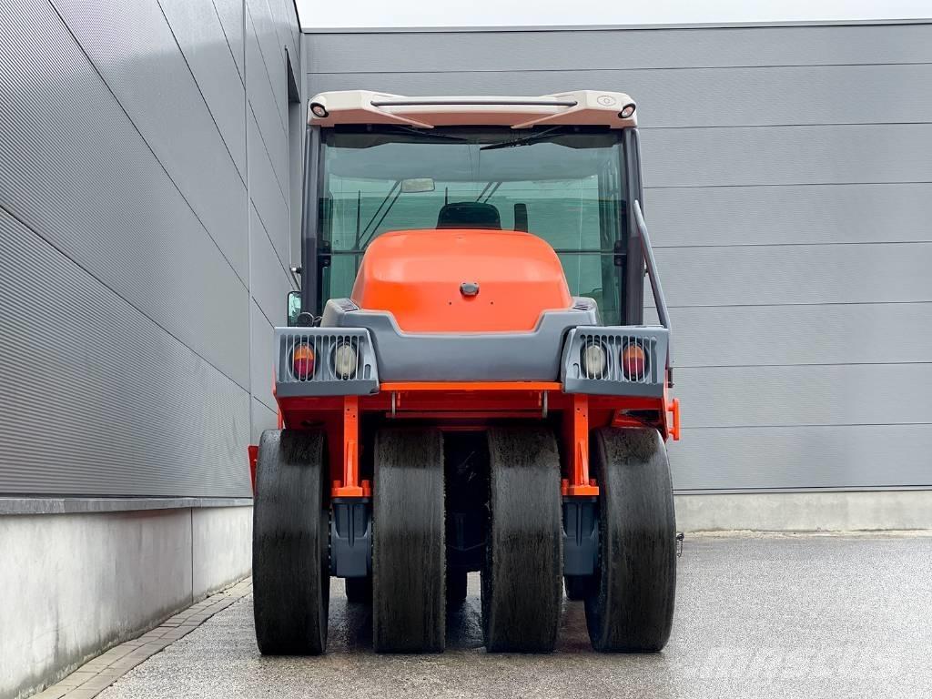 Hamm GRW 280-10 Пневматични гумени  ролки
