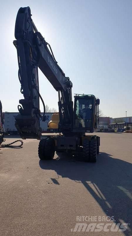 Volvo EW 210 C Колесни екскаватори