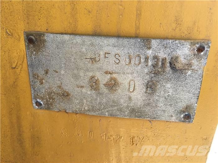 CAT 320 B Верижен екскаватор