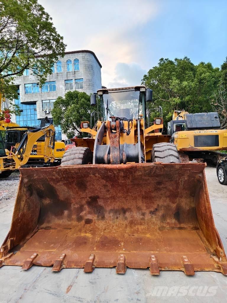Volvo L 120 Колесни товарачи